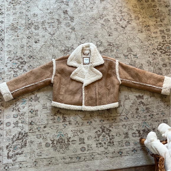Cropped vegan suede shearling jacket size L - Picture 2 of 7